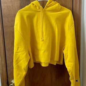 brand new, never worn. tags still on it.